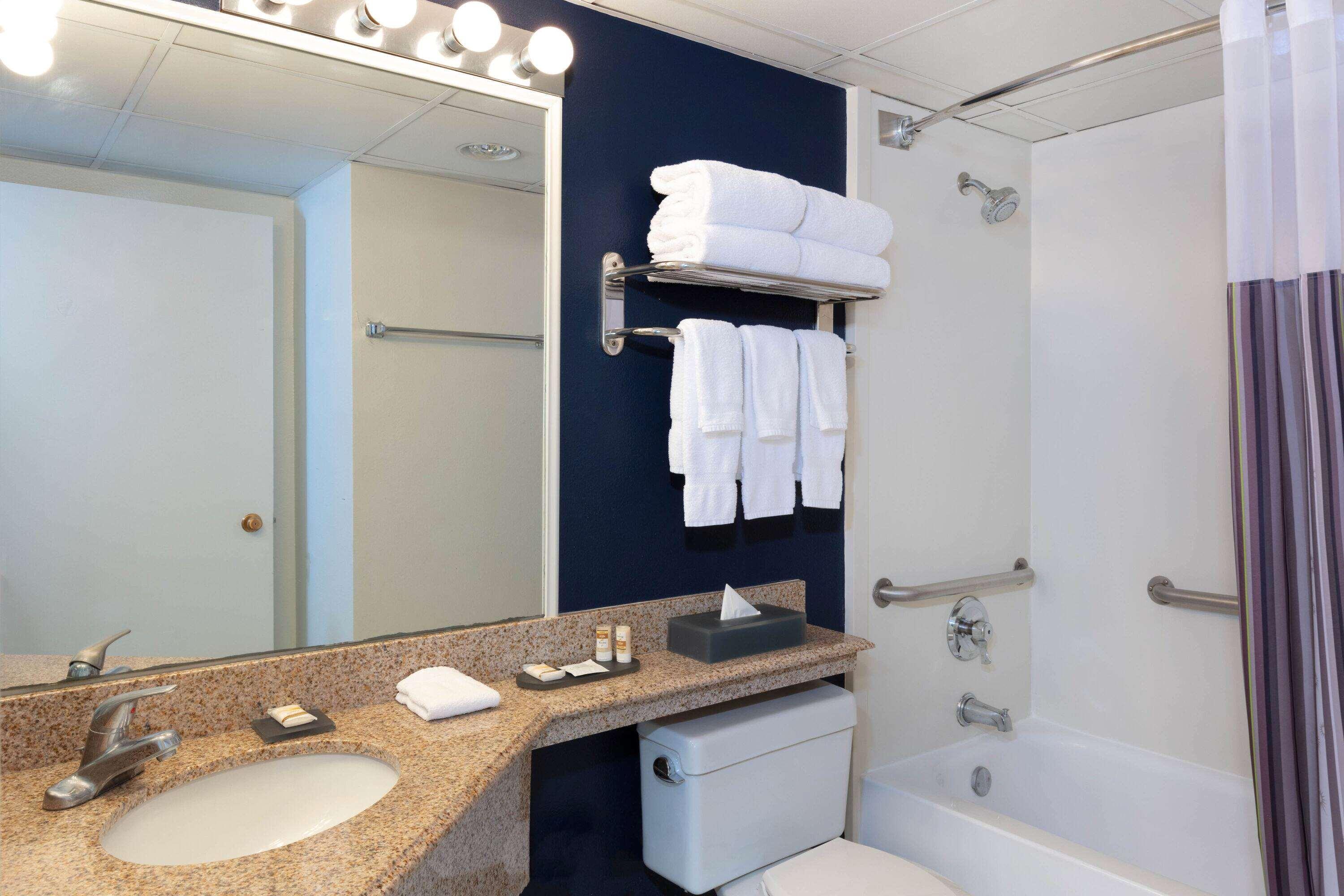 La Quinta By Wyndham Secaucus Meadowlands Hotell Exteriör bild
