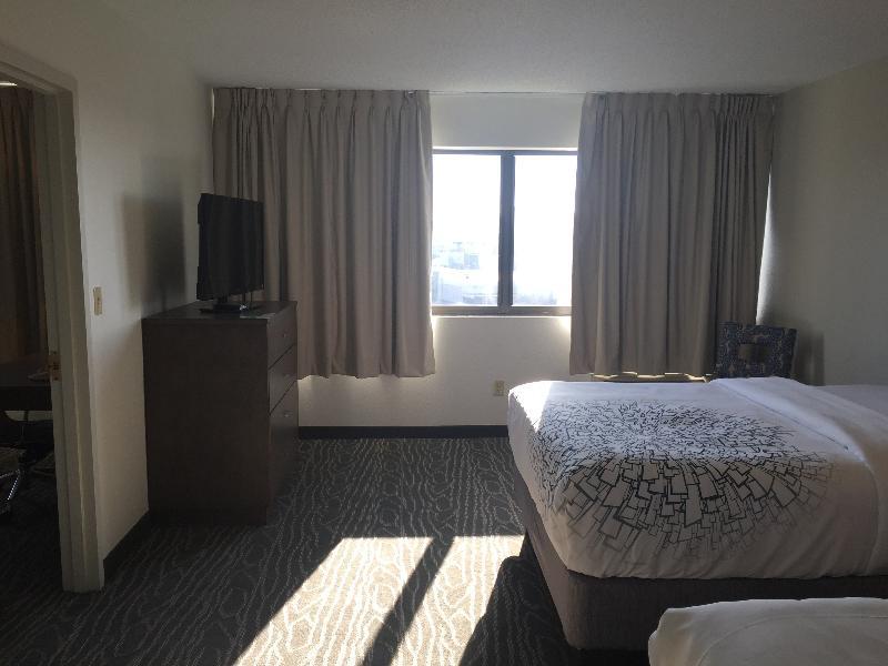 La Quinta By Wyndham Secaucus Meadowlands Hotell Exteriör bild