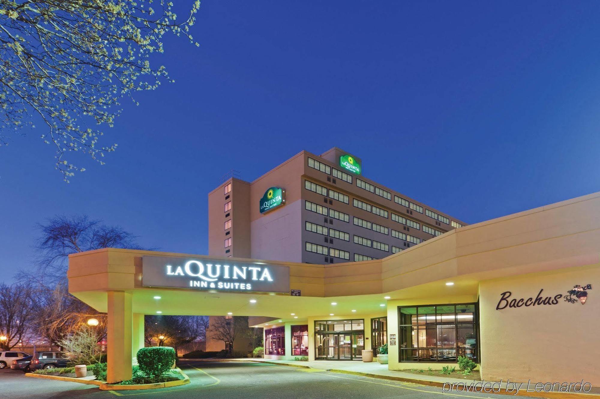 La Quinta By Wyndham Secaucus Meadowlands Hotell Exteriör bild